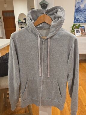 ALO Yoga Men's Light Gray Zip-Up Hoodie (M)
